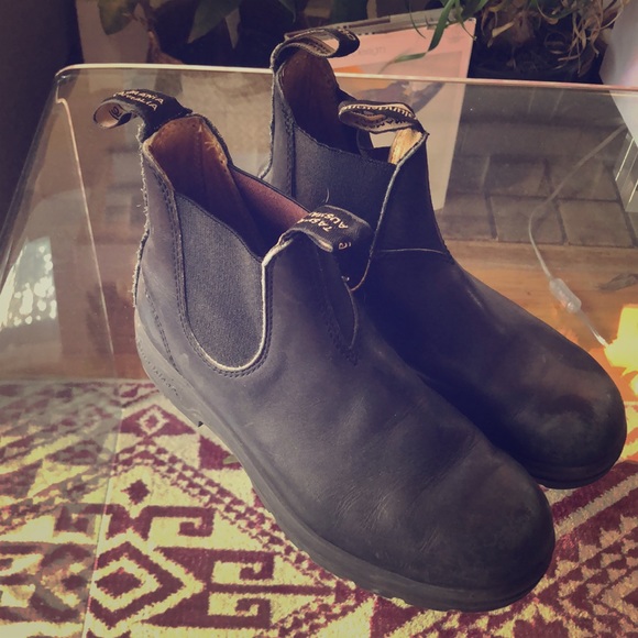 Lightly worn blundstone boot women’s 8.5